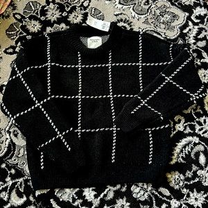 Abercrombie woman’s sweater size small